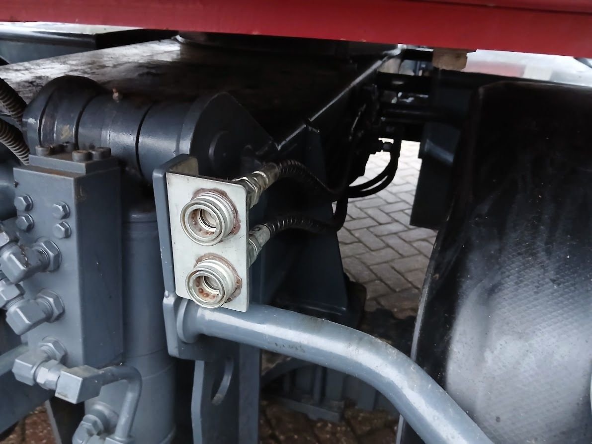 Mobilbagger типа Takeuchi TB295W, Gebrauchtmaschine в Westwoud (Фотография 10)