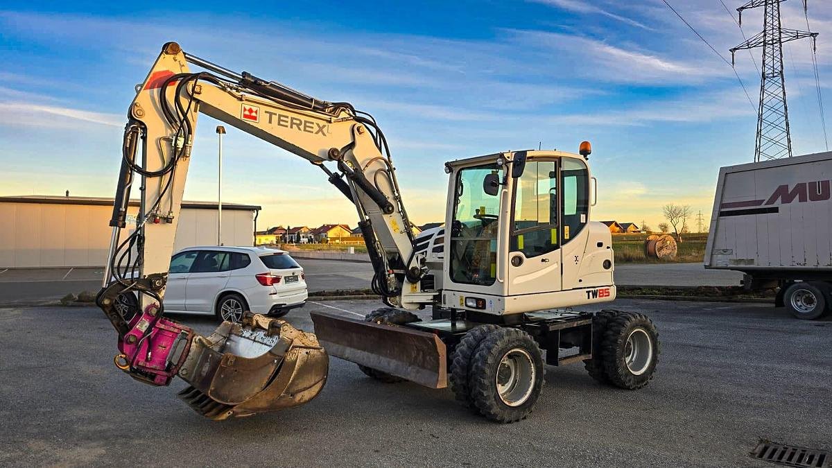 Mobilbagger of the type Terex TW85 Hydraulikbagger, Gebrauchtmaschine in Göpfritz an der Wild (Picture 2)