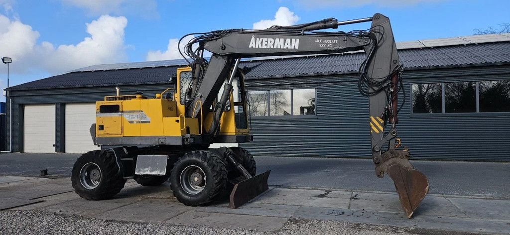 Mobilbagger от тип Volvo EW 130, Gebrauchtmaschine в Scharsterbrug (Снимка 4)
