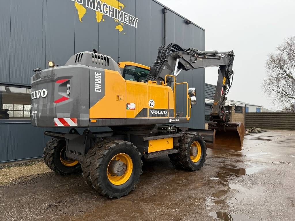 Mobilbagger a típus Volvo EW 180 E, Gebrauchtmaschine ekkor: Wommels (Kép 7)