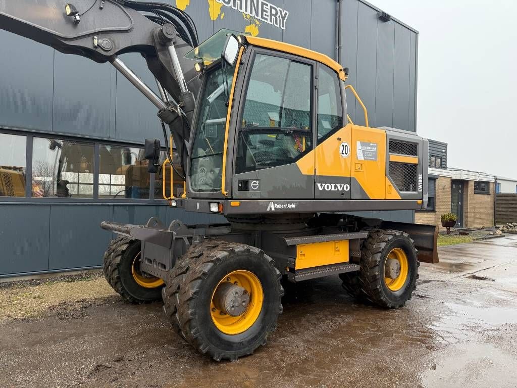 Mobilbagger a típus Volvo EW 180 E, Gebrauchtmaschine ekkor: Wommels (Kép 11)
