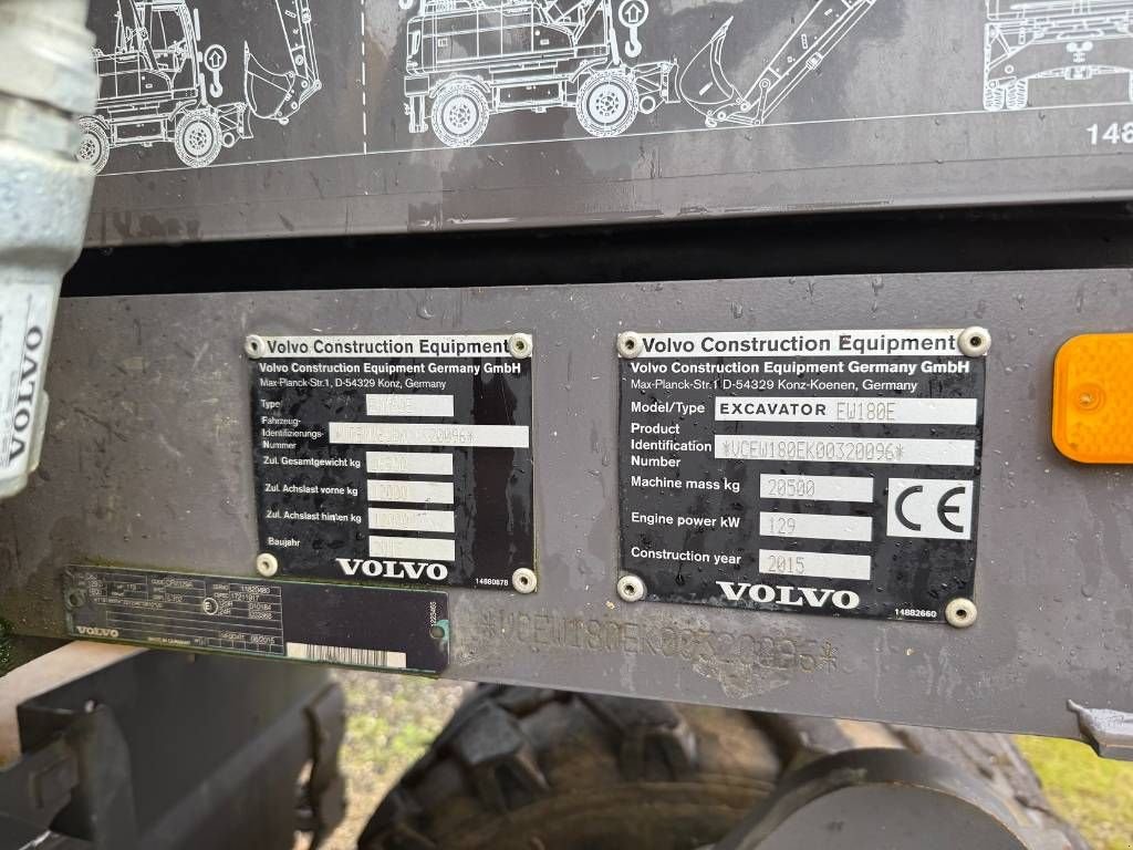 Mobilbagger a típus Volvo EW 180 E, Gebrauchtmaschine ekkor: Wommels (Kép 4)
