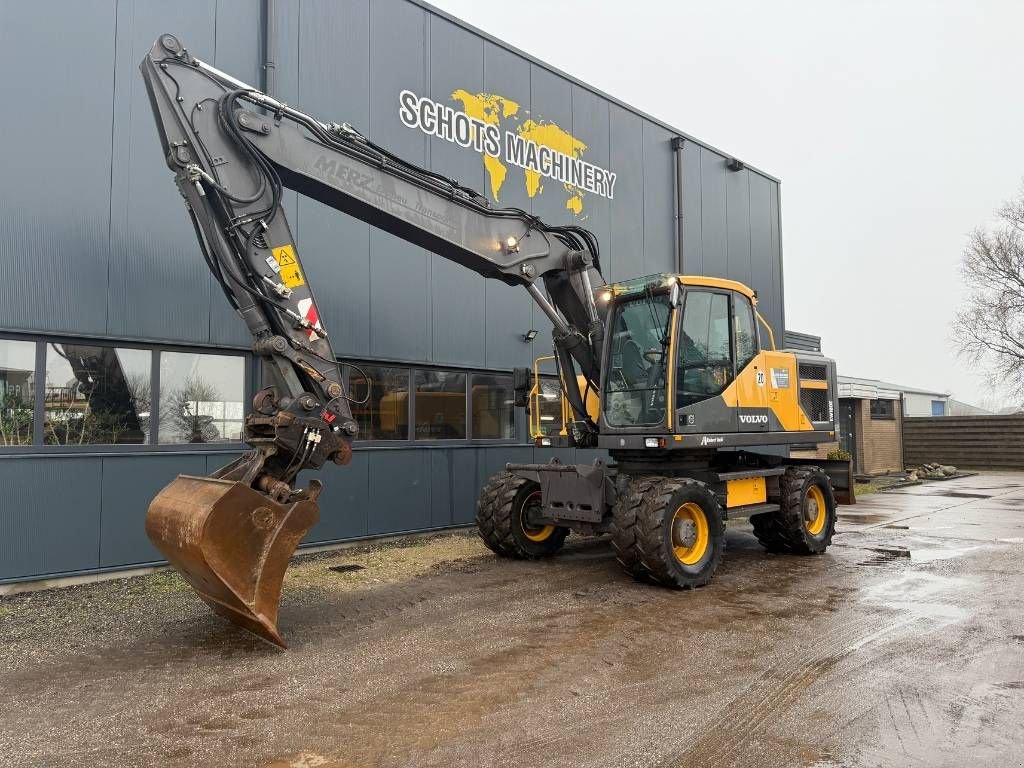 Mobilbagger a típus Volvo EW 180 E, Gebrauchtmaschine ekkor: Wommels (Kép 2)