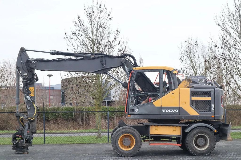 Mobilbagger typu Volvo EW160 E OILQUICK ROTOTILT DAMAGE / WORKING CONDITION, Gebrauchtmaschine v Marknesse (Obrázek 1)
