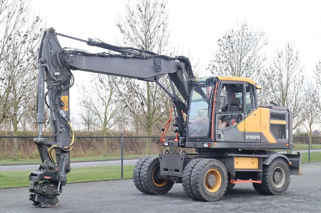 Mobilbagger typu Volvo EW160 E OILQUICK ROTOTILT DAMAGE / WORKING CONDITION, Gebrauchtmaschine v Marknesse (Obrázek 2)