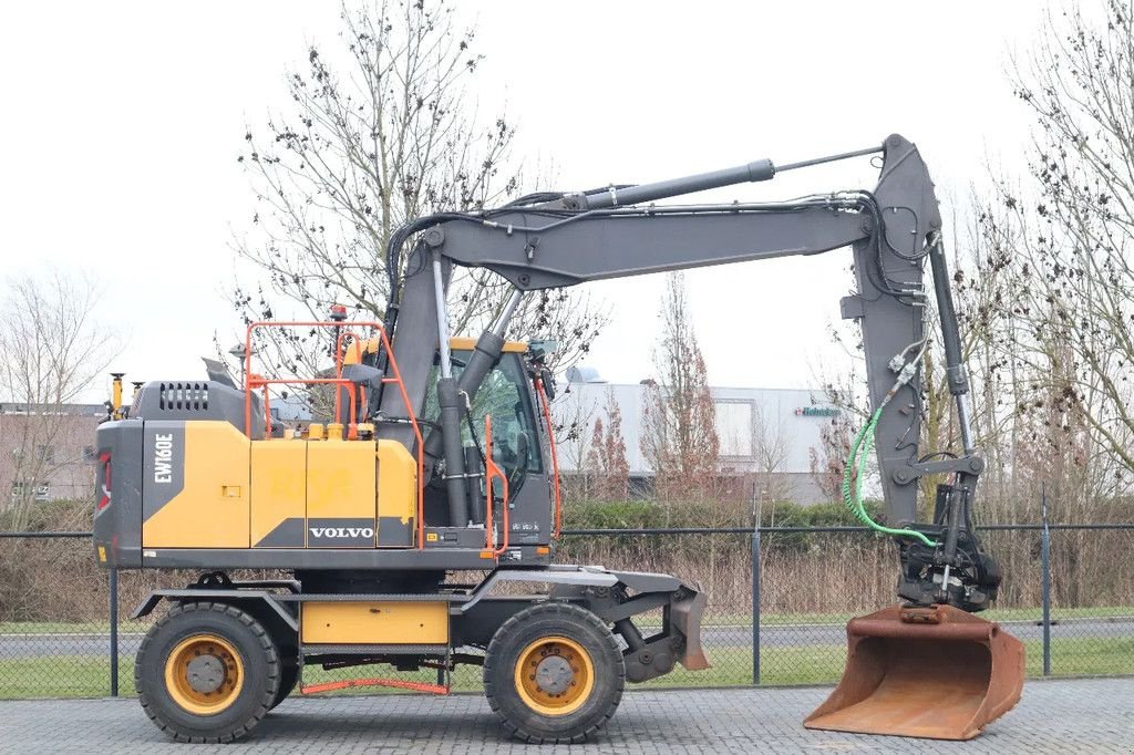 Mobilbagger del tipo Volvo EW160E EW 160 E ROTOTILT GPS BSS BUCKET, Gebrauchtmaschine In Marknesse (Immagine 4)
