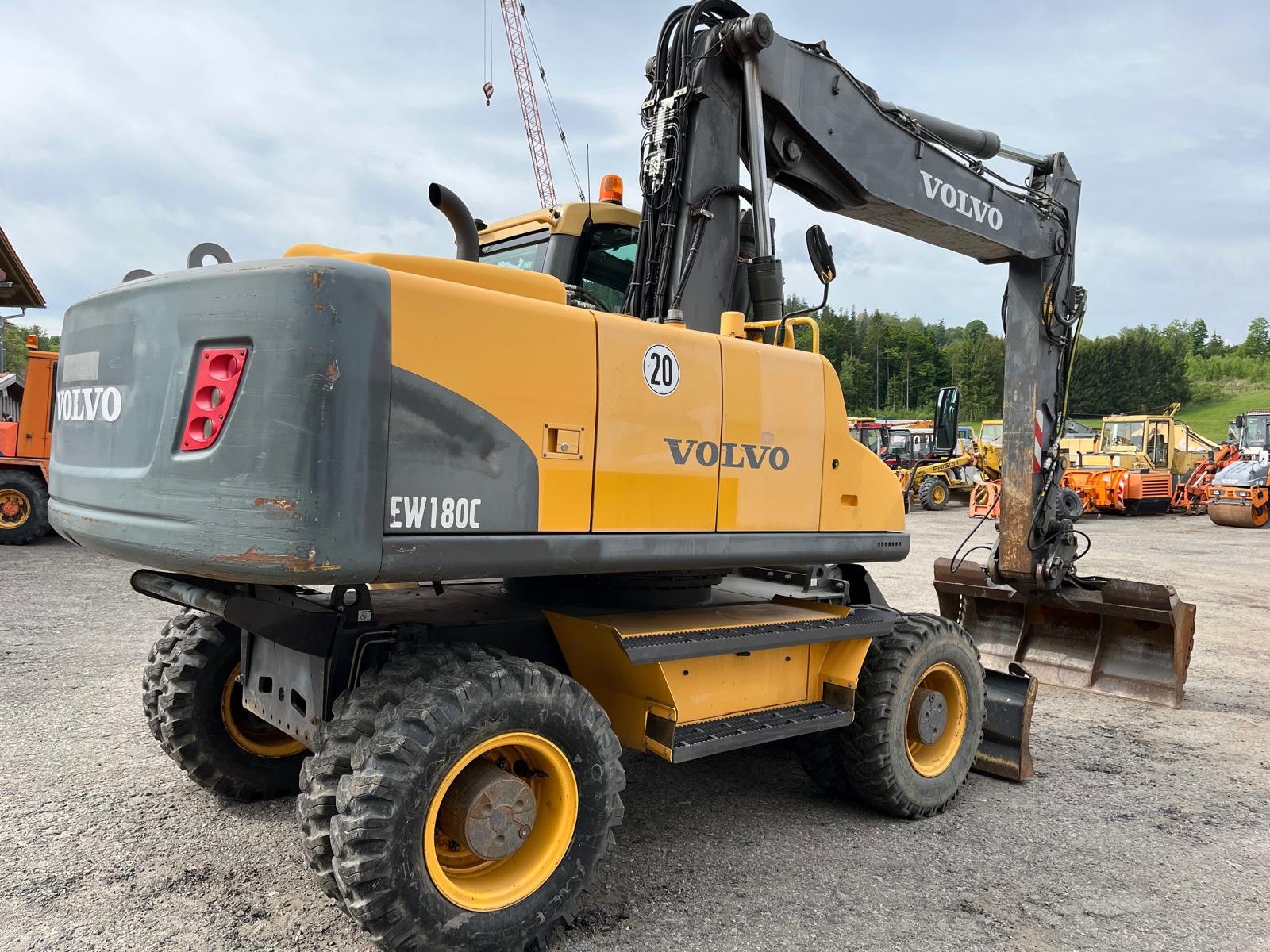 Mobilbagger του τύπου Volvo EW180 C, Gebrauchtmaschine σε Neureichenau (Φωτογραφία 4)