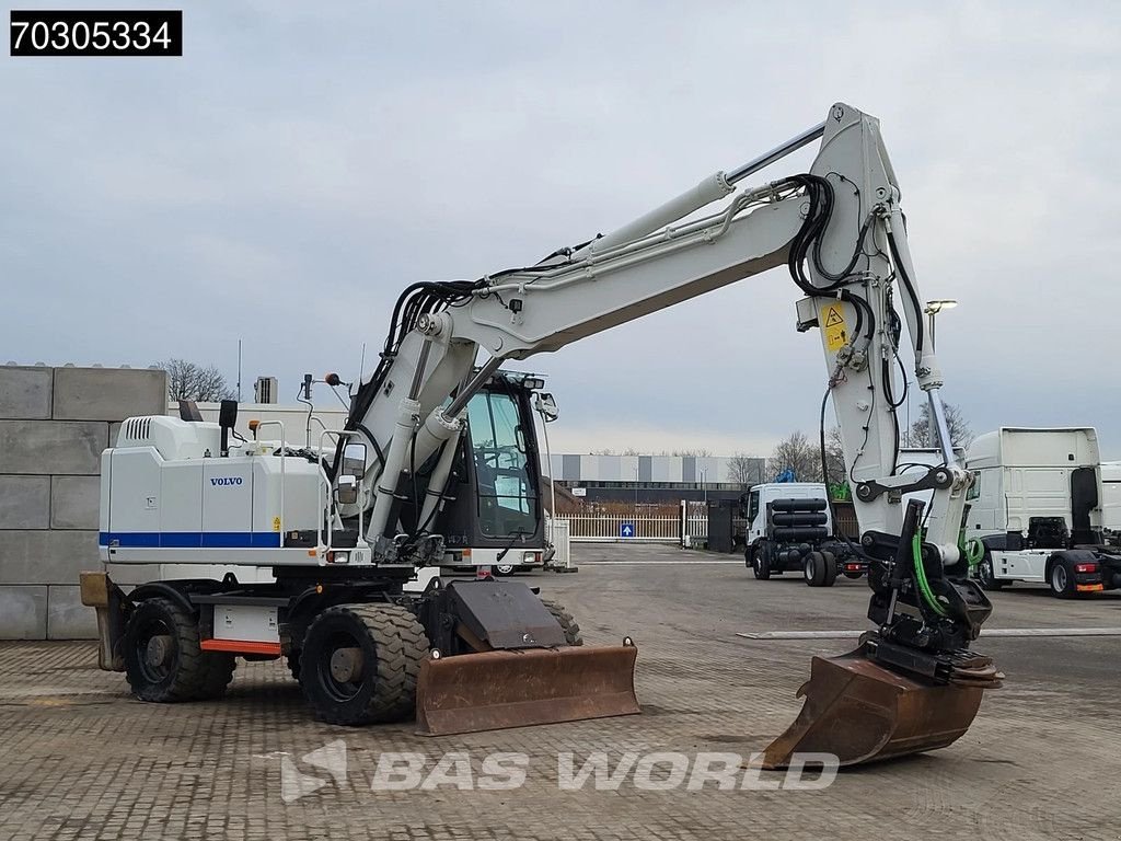 Mobilbagger типа Volvo EW180 E Outriggers + Blade, Gebrauchtmaschine в Veghel (Фотография 11)
