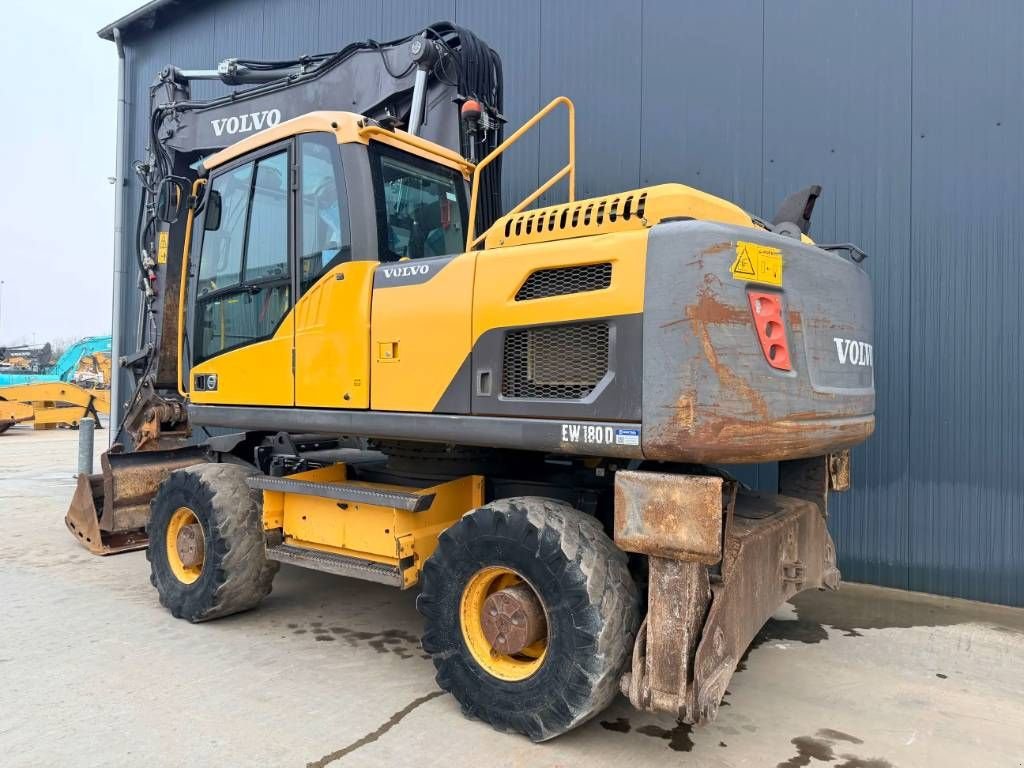 Mobilbagger tip Volvo EW180D, Gebrauchtmaschine in Venlo (Poză 2)