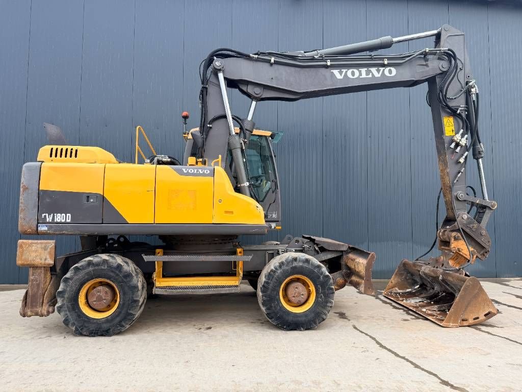 Mobilbagger of the type Volvo EW180D, Gebrauchtmaschine in Venlo (Picture 4)