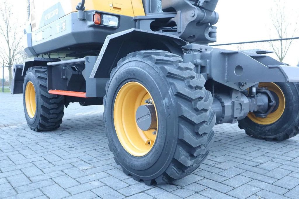 Mobilbagger typu Volvo EW60E DEMO 30 KM/H ROTOTILT + GRIPPER BUCKET, Gebrauchtmaschine v Marknesse (Obrázek 9)