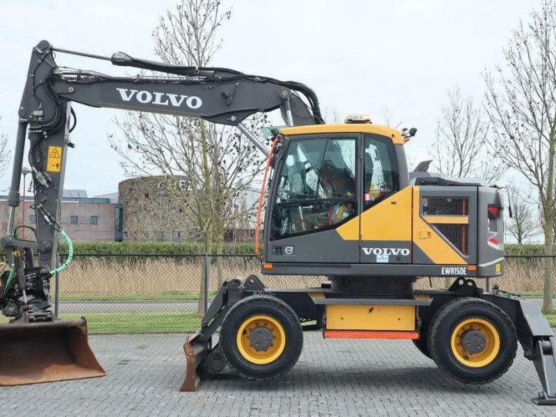 Mobilbagger tip Volvo EWR 150 E TILTROTATOR BUCKET OUTRIGGERS TRAILER HYDR., Gebrauchtmaschine in Marknesse (Poză 1)