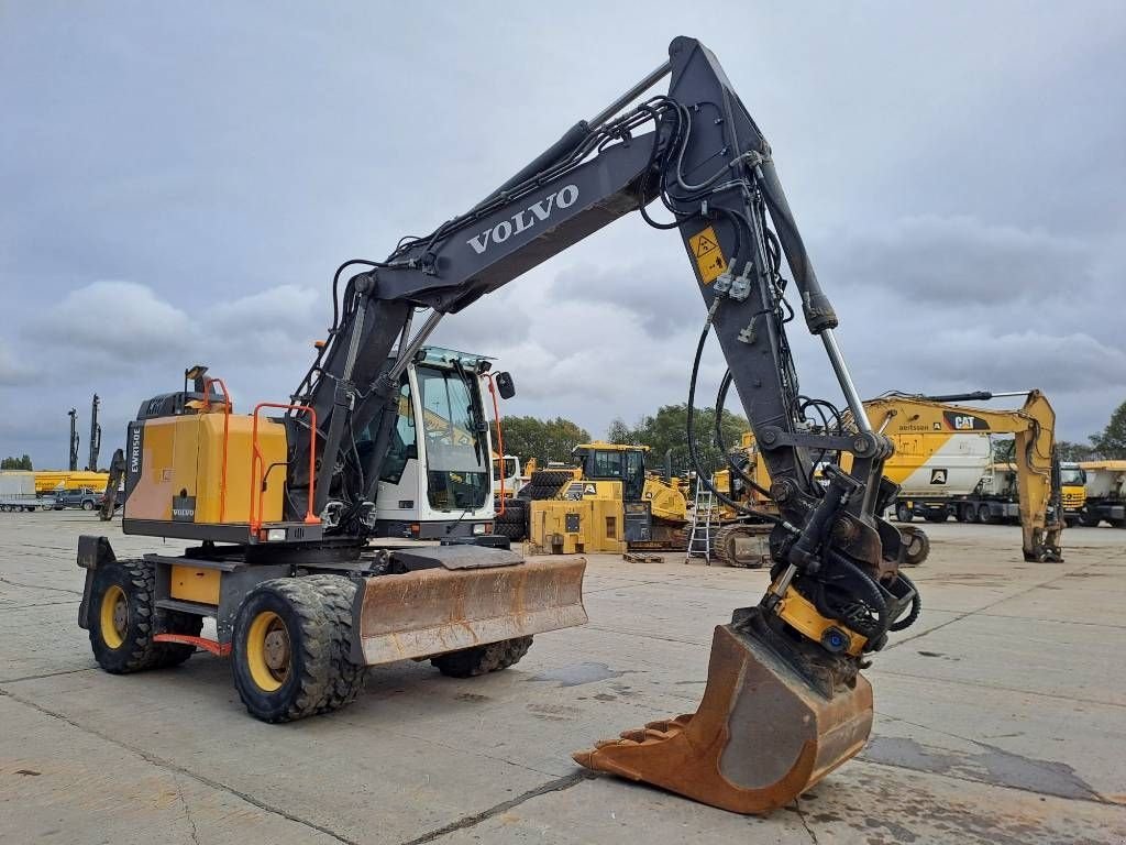 Mobilbagger typu Volvo EWR150E+Engcon Rototilt, Gebrauchtmaschine w Stabroek (Zdjęcie 5)