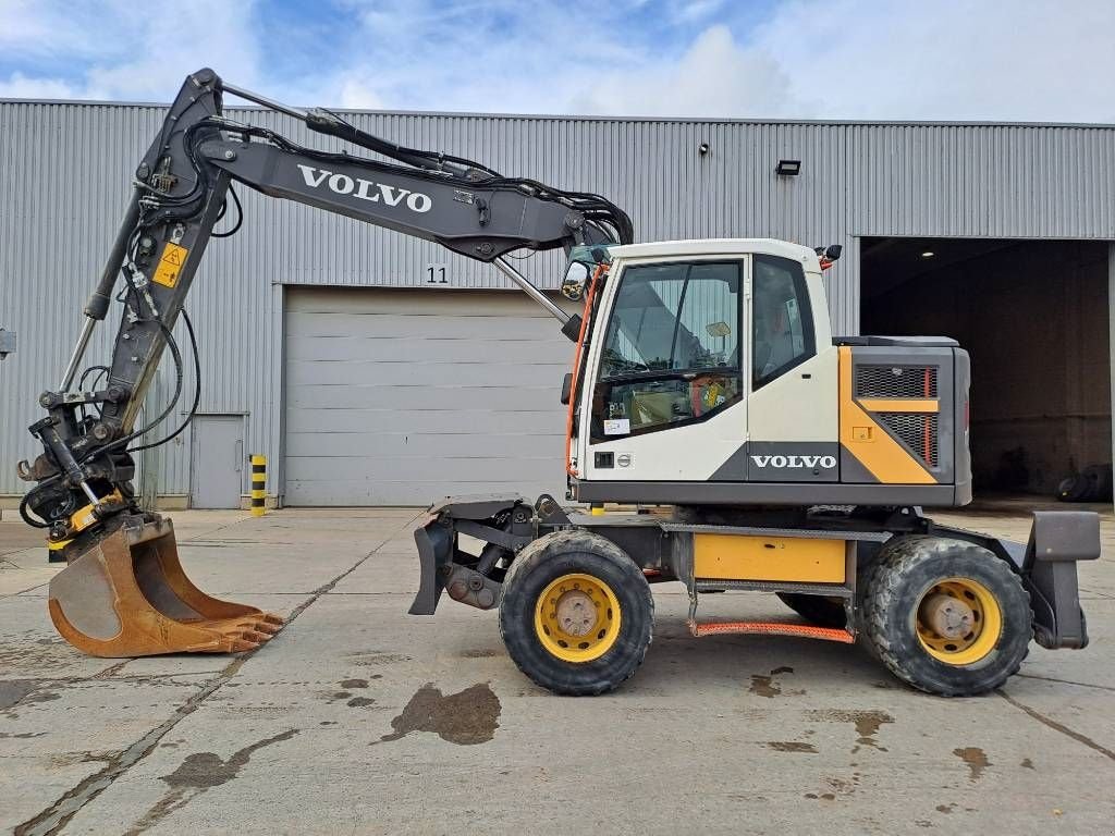 Mobilbagger typu Volvo EWR150E+Engcon Rototilt, Gebrauchtmaschine w Stabroek (Zdjęcie 1)