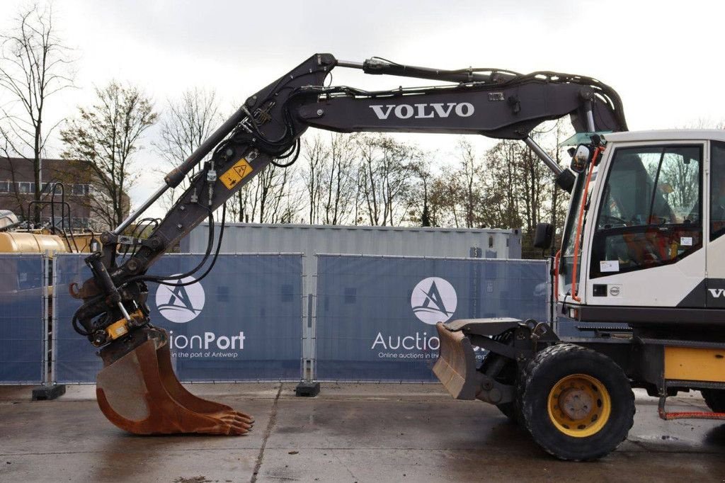 Mobilbagger des Typs Volvo EWR150E, Gebrauchtmaschine in Antwerpen (Bild 11)
