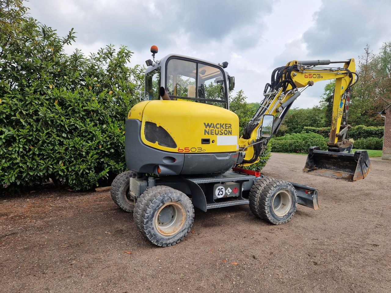 Mobilbagger tip Wacker Neuson 6503, Gebrauchtmaschine in Oirschot (Poză 3)