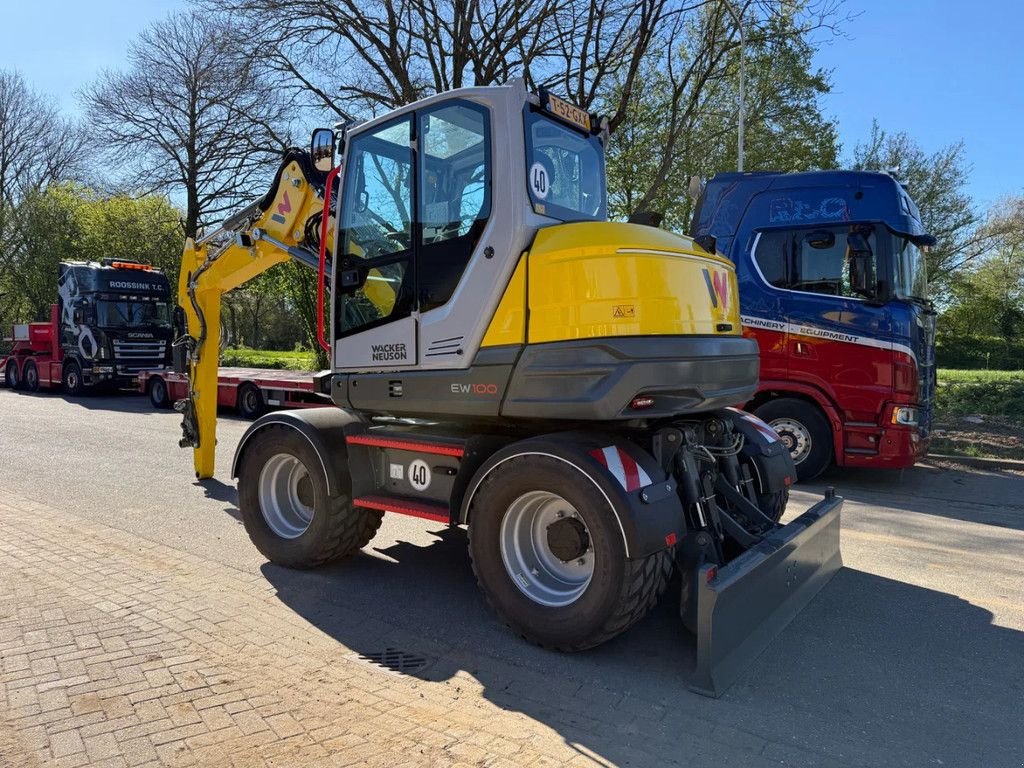 Mobilbagger typu Wacker Neuson EW100, Gebrauchtmaschine v Doetinchem (Obrázek 3)