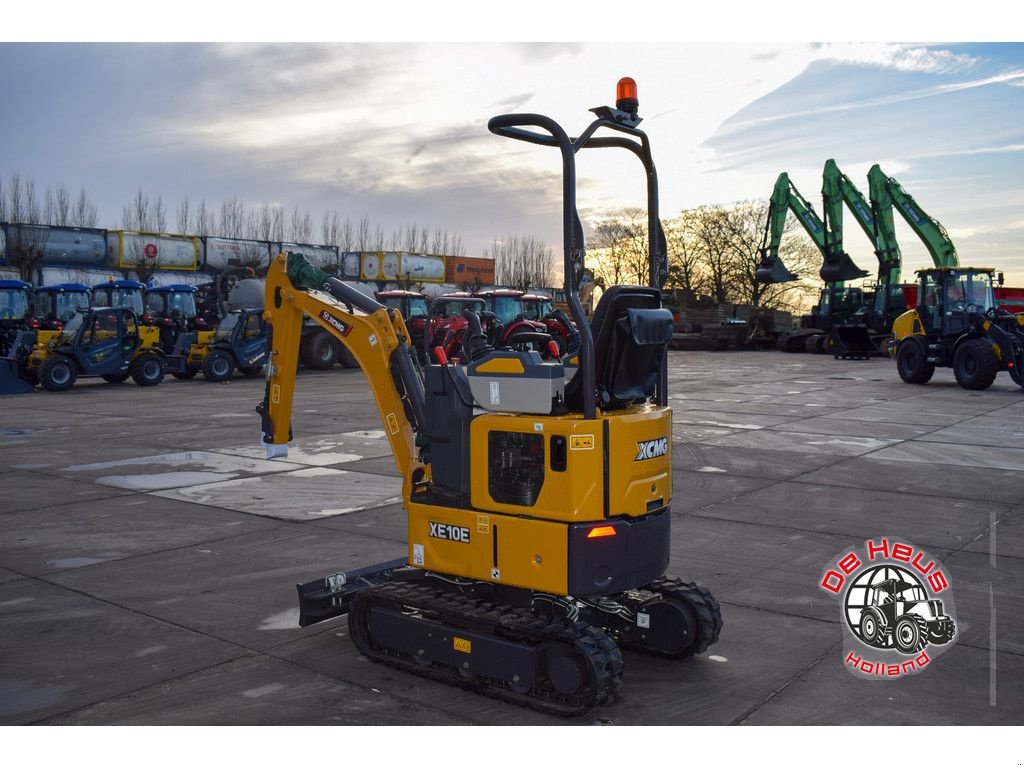 Mobilbagger des Typs XCMG XE10E graafmachine, Neumaschine in MIJNSHEERENLAND (Bild 3)