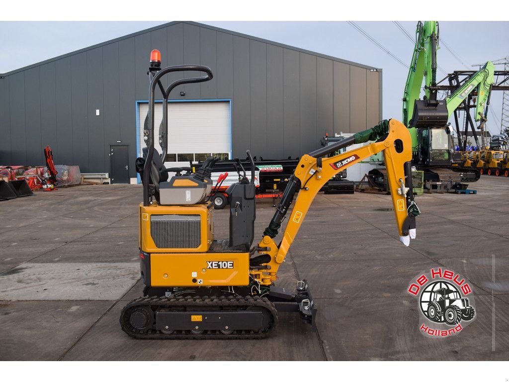 Mobilbagger des Typs XCMG XE10E graafmachine, Neumaschine in MIJNSHEERENLAND (Bild 5)