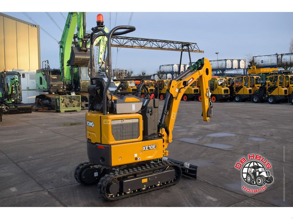 Mobilbagger des Typs XCMG XE10E graafmachine, Neumaschine in MIJNSHEERENLAND (Bild 7)