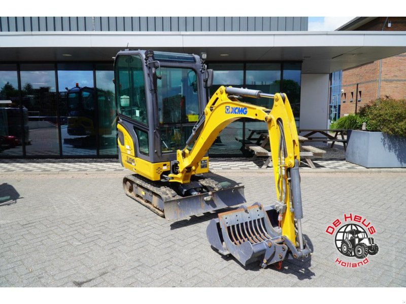 Mobilbagger des Typs XCMG XE20E, Neumaschine in MIJNSHEERENLAND (Bild 1)