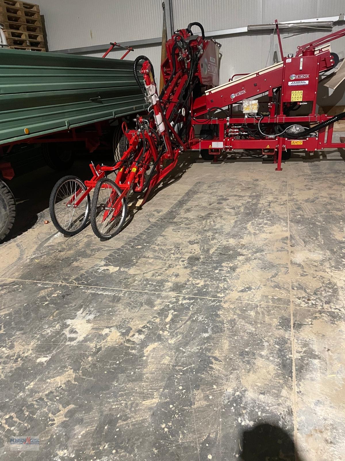 Möhrenvollernter του τύπου Simon S3, Neumaschine σε Landau/Isar  (Φωτογραφία 1)