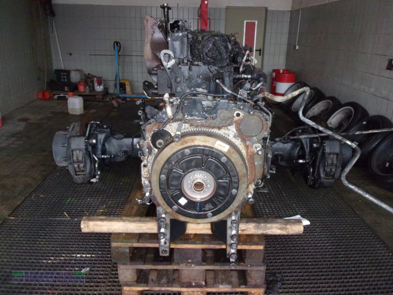 Motor & Motorteile des Typs Deutz-Fahr Agrotron 7250 TTV Motor- Vorderachs-Teile aus Brandschlepper, Gebrauchtmaschine in Buchdorf (Bild 1)