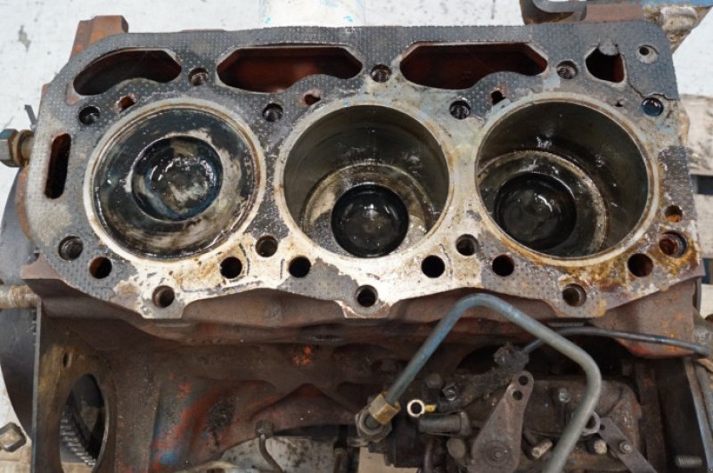 Motor & Motorteile des Typs Ford 4000, Gebrauchtmaschine in Hemmet (Bild 3)