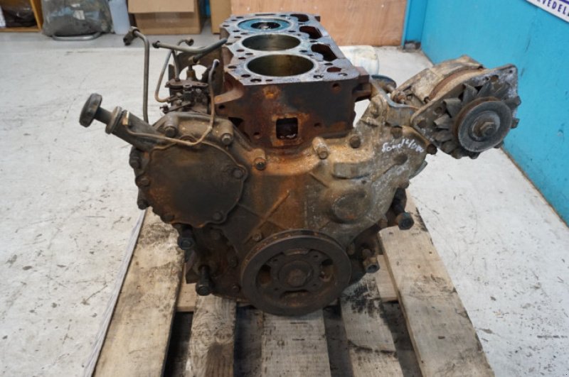 Motor & Motorteile des Typs Ford 4000, Gebrauchtmaschine in Hemmet (Bild 16)
