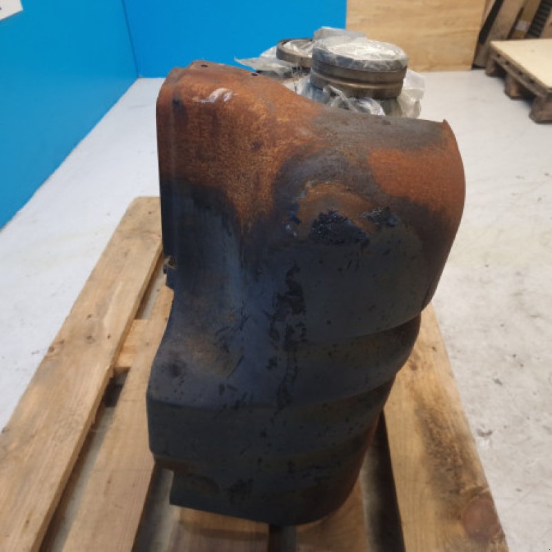 Motor & Motorteile типа Valtra T213, Gebrauchtmaschine в Hemmet (Фотография 8)