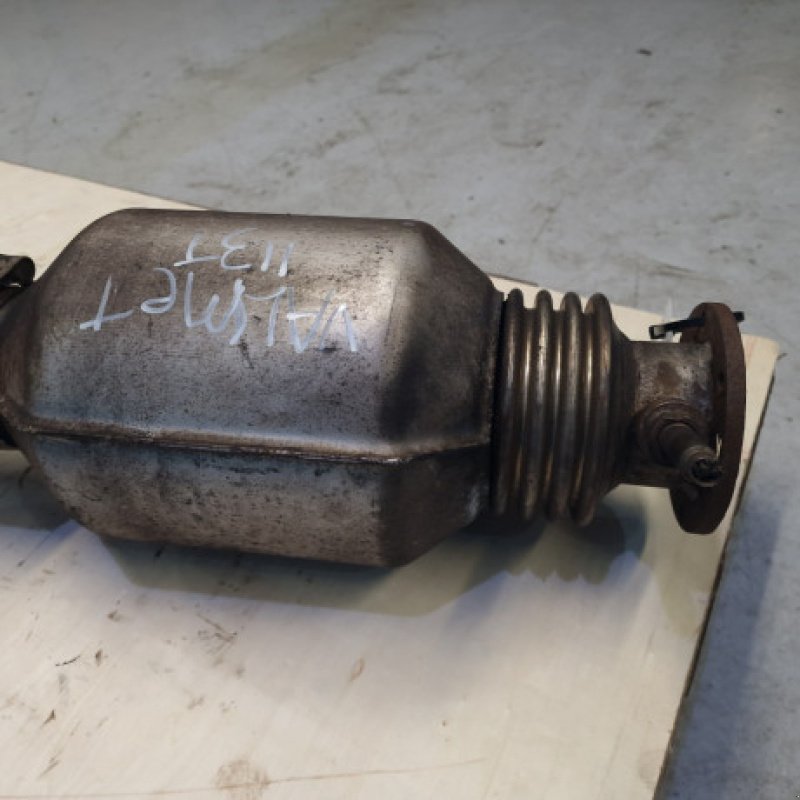 Motor & Motorteile типа Valtra T213, Gebrauchtmaschine в Hemmet (Фотография 11)