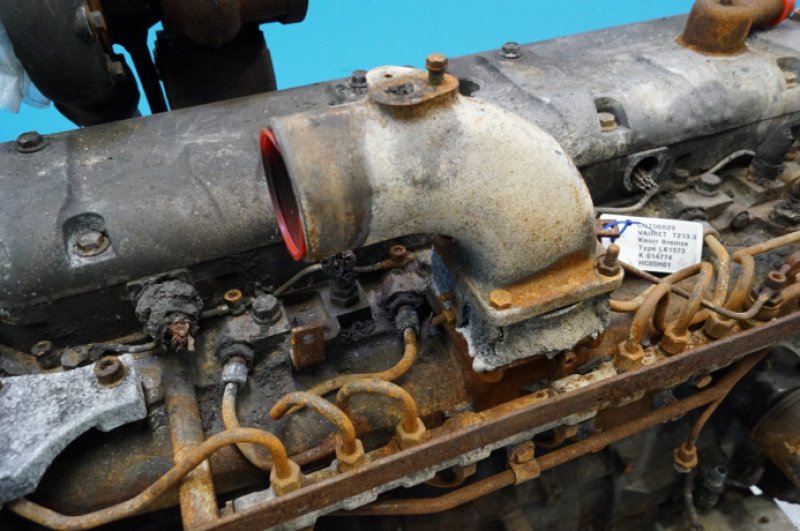 Motor & Motorteile типа Valtra T213, Gebrauchtmaschine в Hemmet (Фотография 9)