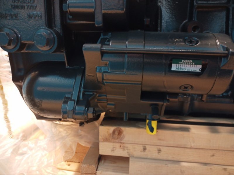 Motor und Motorteile типа Iveco F3AE0684P E905, Gebrauchtmaschine в Hemmet (Фотография 11)