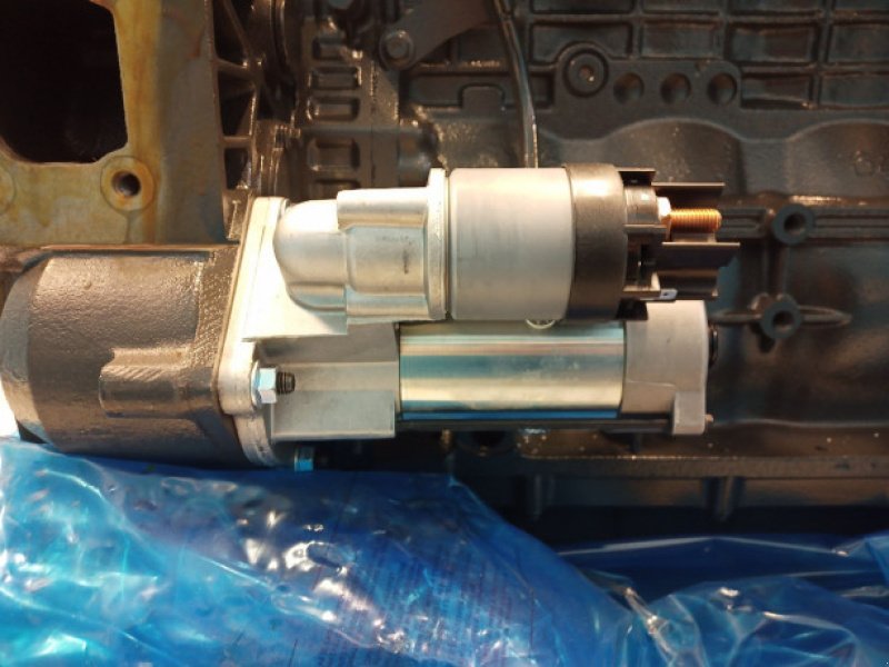 Motor und Motorteile типа Iveco F4HE9684J J100, Gebrauchtmaschine в Hemmet (Фотография 15)