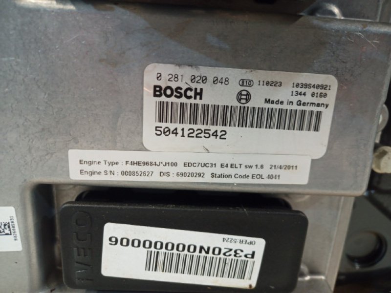 Motor und Motorteile типа Iveco F4HE9684J J100, Gebrauchtmaschine в Hemmet (Фотография 10)