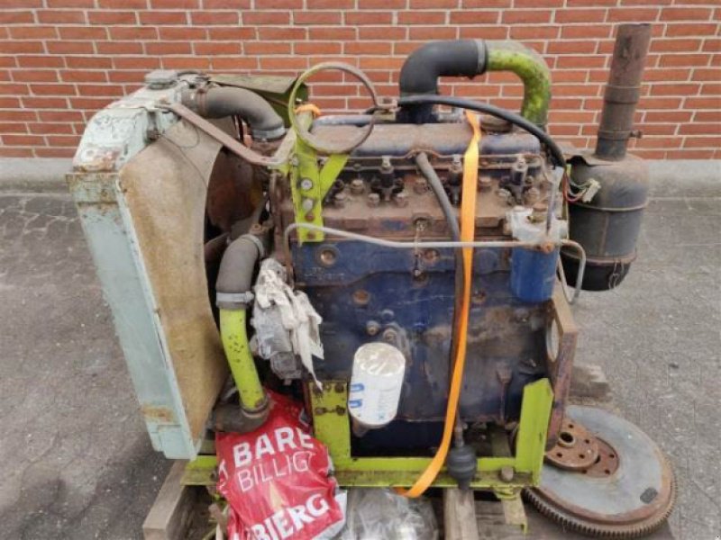 Motor und Motorteile типа Perkins 4.236 Defekt for parts, Gebrauchtmaschine в Hemmet (Фотография 2)