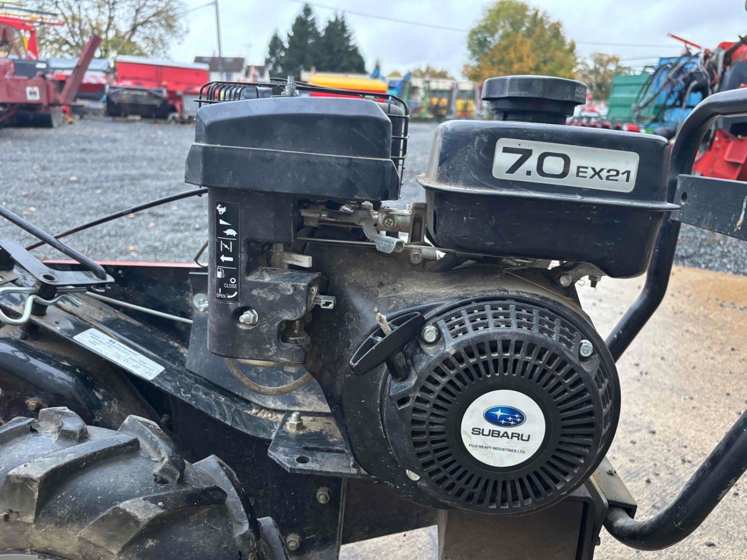 Motorhacke van het type Husqvarna Motobineuse TR530 Husqvarna, Gebrauchtmaschine in LA SOUTERRAINE (Foto 7)