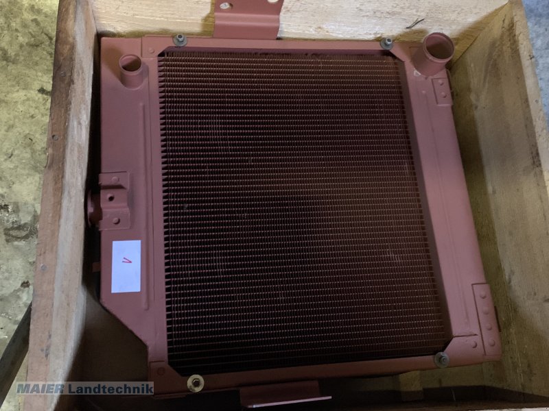 Motorkühlung des Typs Case Wasserkühler IH 3057480 R93, neu in Dieterskirchen (Bild 1)