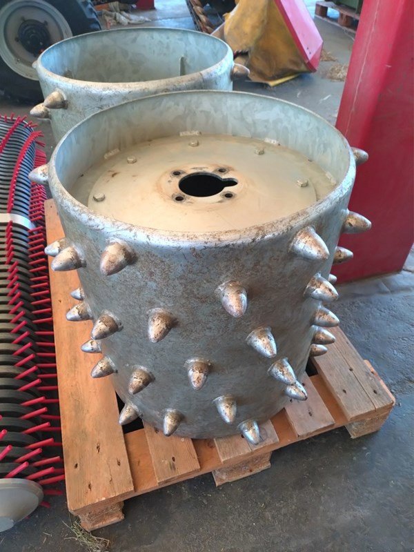 Motormäher typu Aebi 5- reihig Solo ZB Stachelräder, Gebrauchtmaschine v Chur (Obrázek 1)