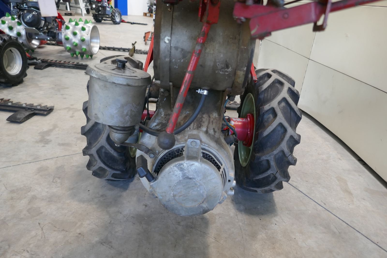 Motormäher des Typs Aebi AM 40, Gebrauchtmaschine in Villach (Bild 4)