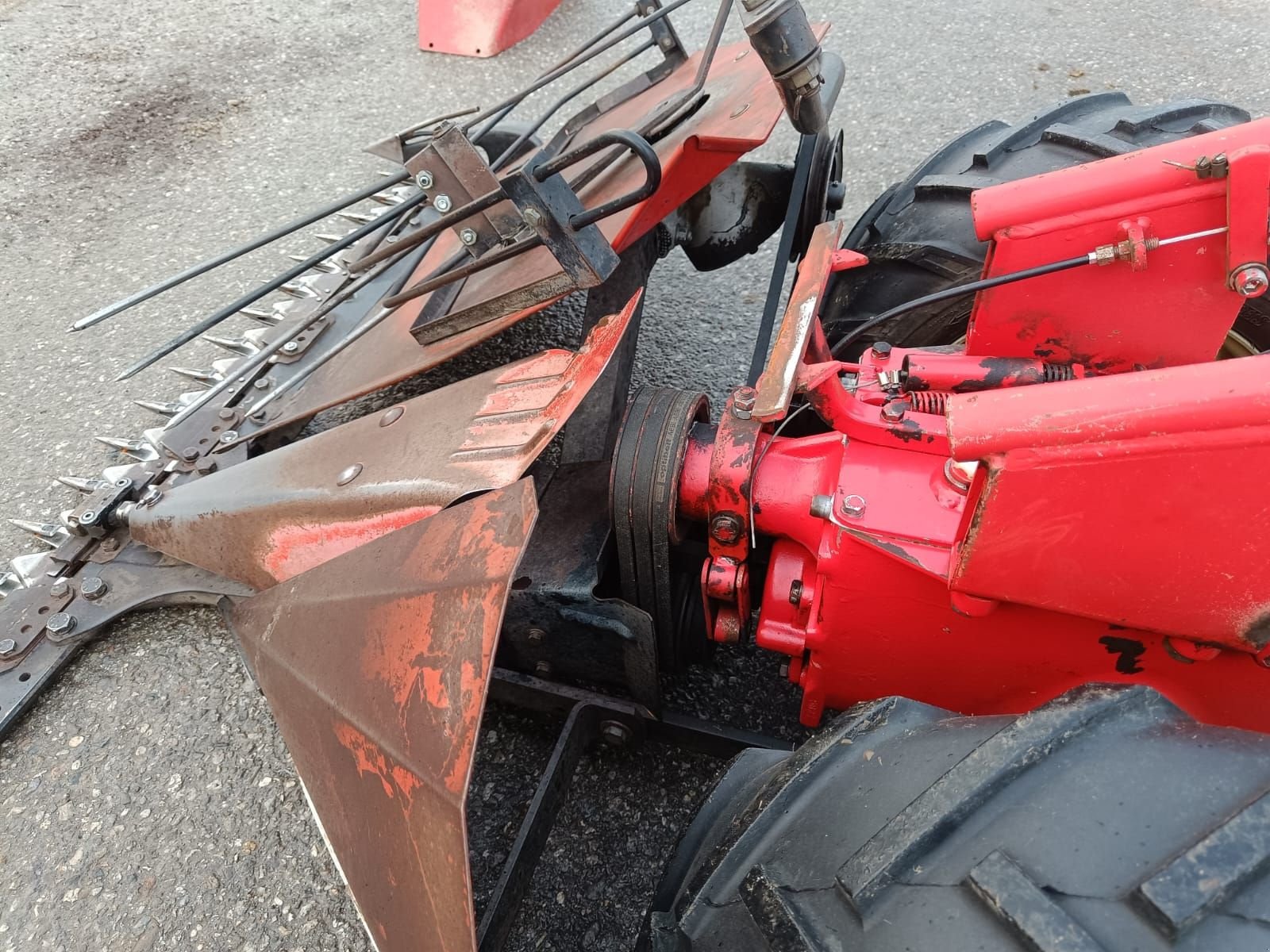 Motormäher от тип Aebi AM 41 Eingrasmaeher, Gebrauchtmaschine в Kirchdorf (Снимка 7)