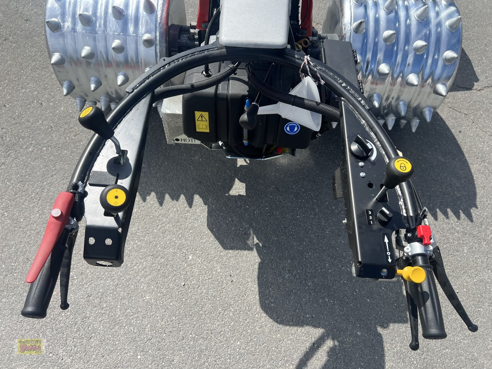 Motormäher des Typs Aebi CC150 18PS mit Portalmähwerk 200 cm, Neumaschine in Kötschach (Bild 10)