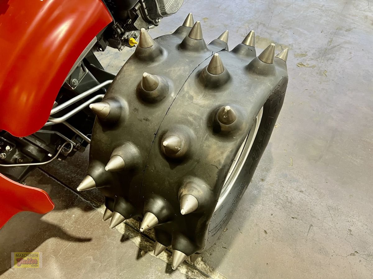 Motormäher des Typs Aebi CC36 14PS mit LS-GRIP Stachelwalzen, Neumaschine in Kötschach (Bild 11)