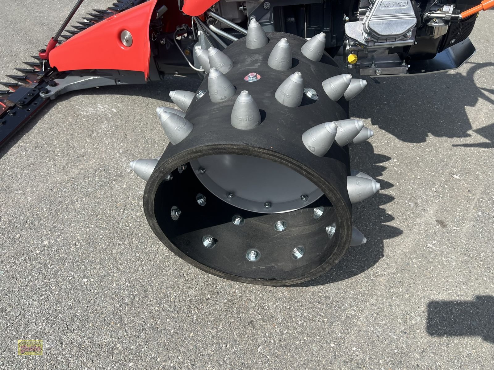 Motormäher tipa Aebi Flexispike Stachelwalzen zu Aebi CC36, Neumaschine u Kötschach (Slika 9)