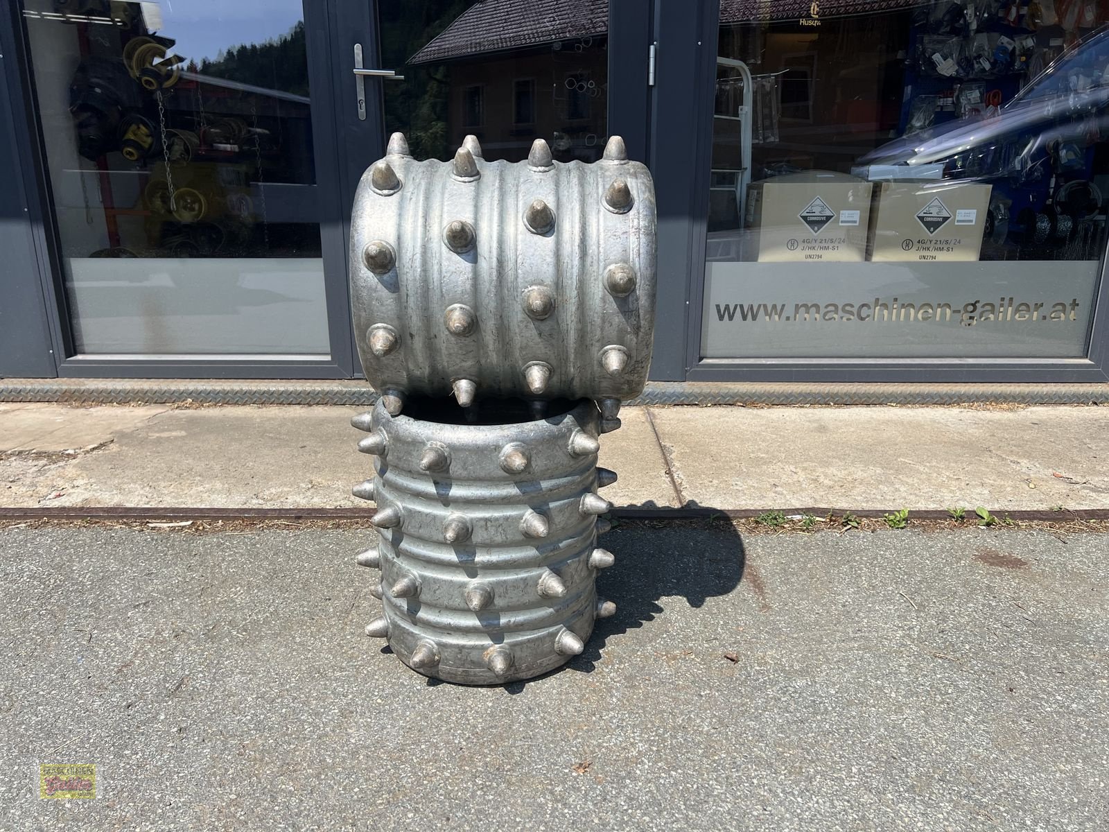 Motormäher of the type Aebi Stachelwalzen Stöckl 4-reihig zu Aebi CC36, Gebrauchtmaschine in Kötschach (Picture 1)