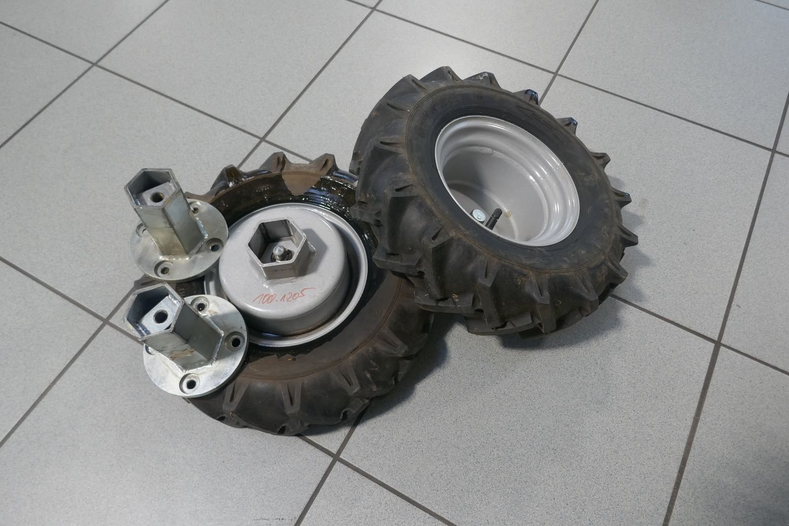 Motormäher of the type Aebi Zwillingsräder für CC 110, Gebrauchtmaschine in Villach (Picture 2)