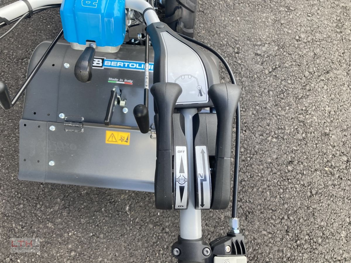 Motormäher of the type Bertolini 413, Neumaschine in Gnas (Picture 9)