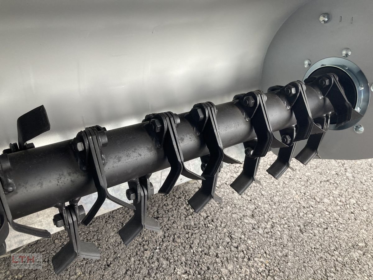 Motormäher of the type Bertolini BTS 80, Neumaschine in Gnas (Picture 12)