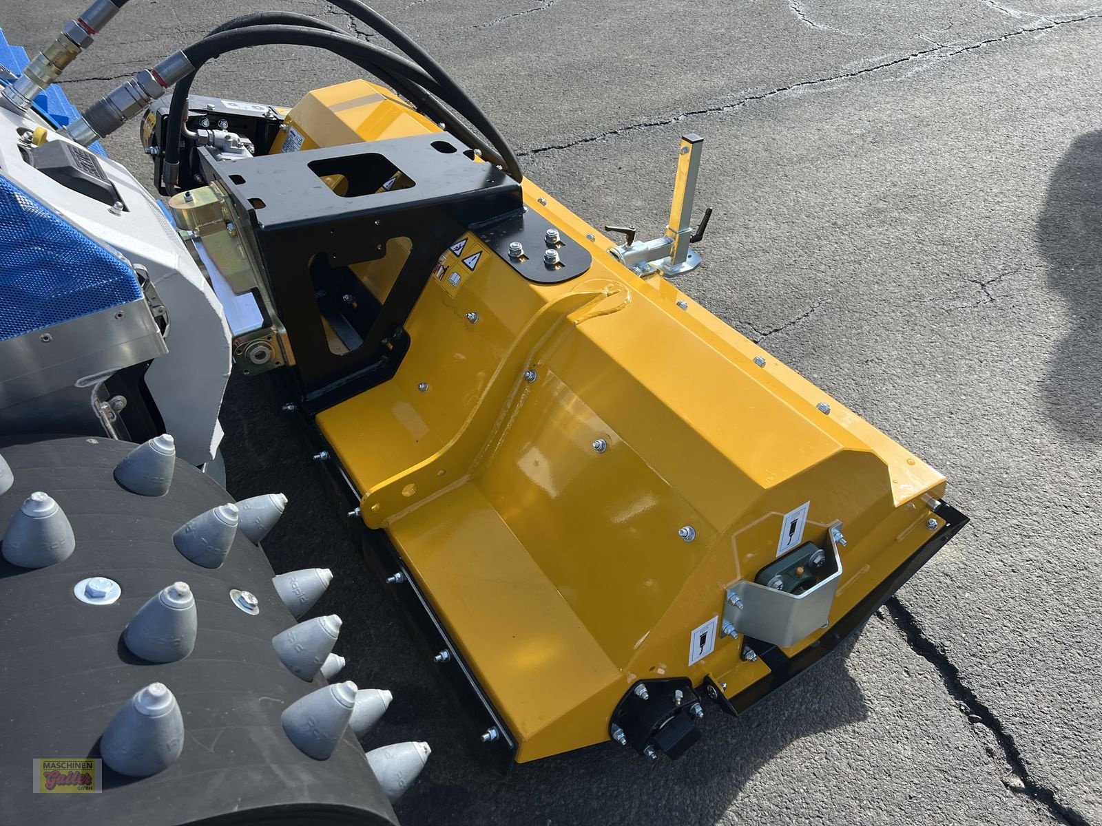Motormäher of the type Brielmaier TYP 29 mit Müthing Mulcher, Neumaschine in Kötschach (Picture 7)
