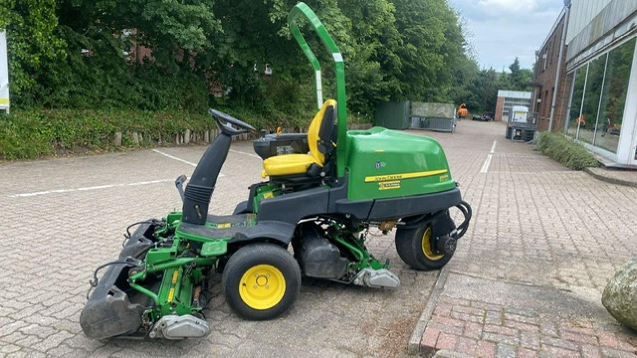 Motormäher of the type John Deere 2500 E, Gebrauchtmaschine in Alt Duvenstedt (Picture 2)